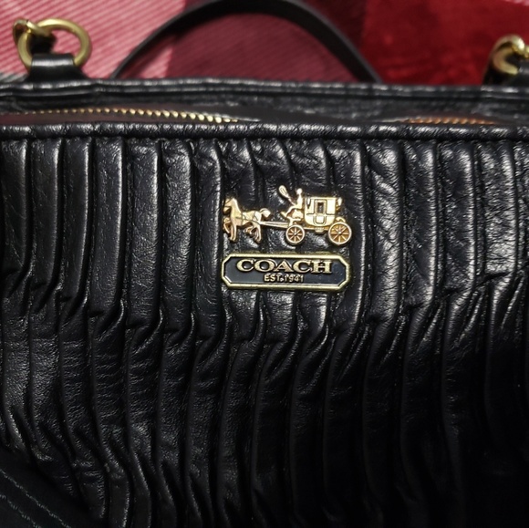 Authentic Used Black Pleated Leather COACH bag - Picture 4 of 8